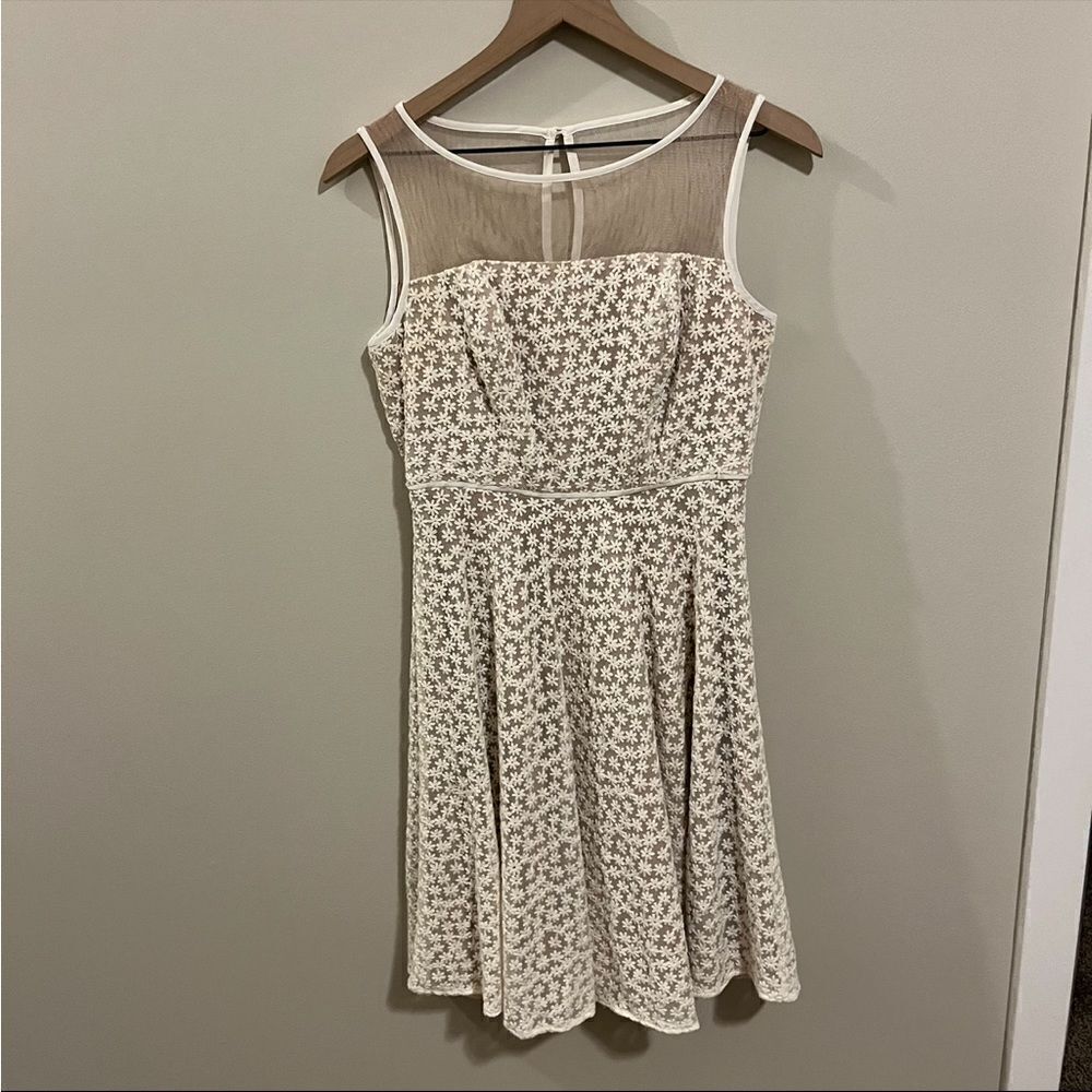 Adriaana Papell Embroidered Daisy Dress - Picture 2 of 12